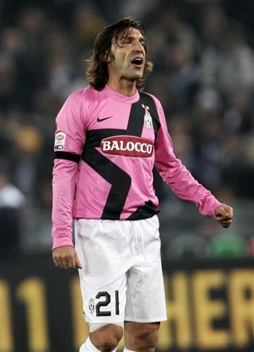 [国内足球]北京国安撞墙配合 王刚杀入禁区怒射得手