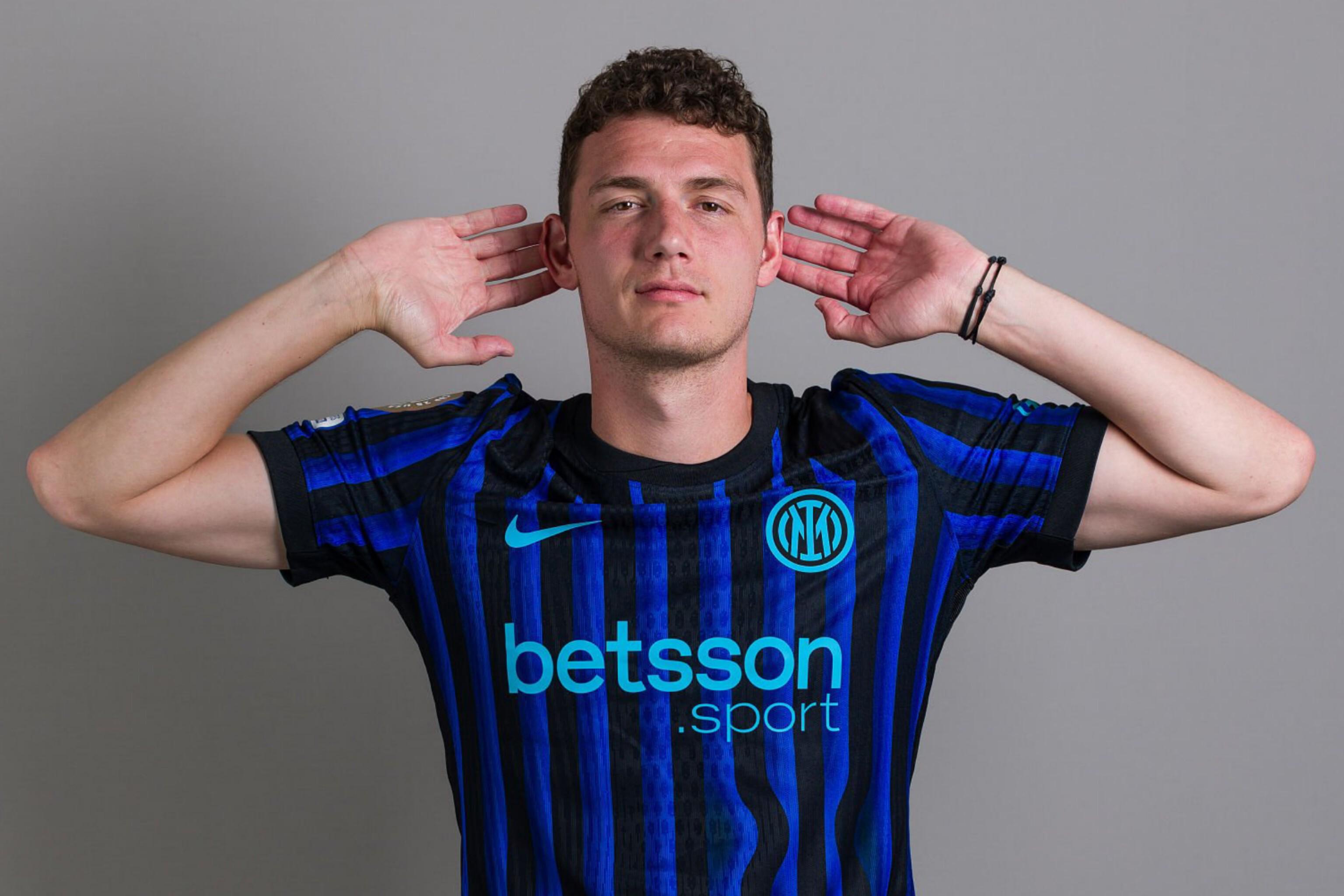 亚冠二级联赛：C罗送出助攻，利雅得胜利5-1大胜